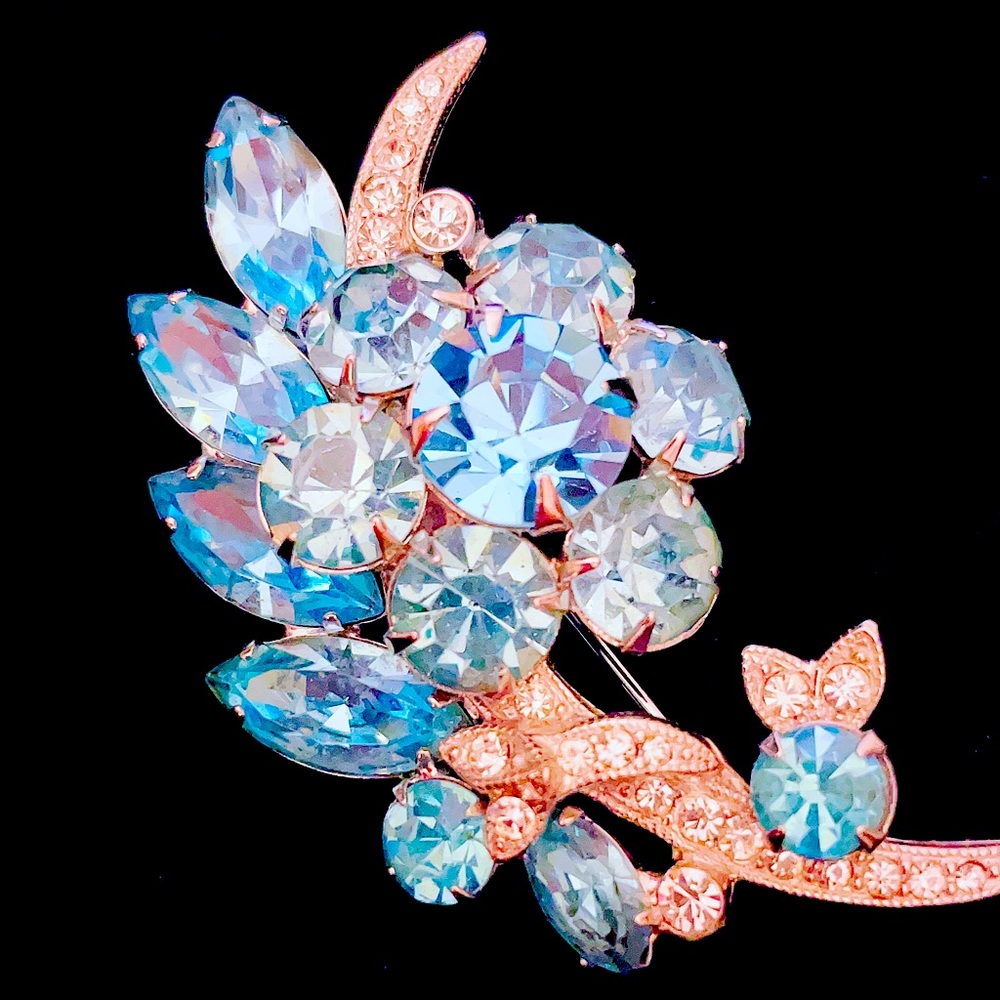 Eisenberg Blue Rhinestone Vintage Brooch